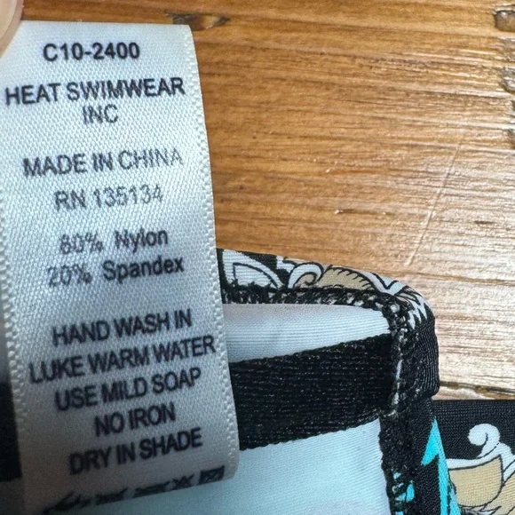 Bingo Surf Heat swimwear paisley halter top size L‎ & skirt bikini Bottom medium - Picture 7 of 7